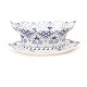 Musselmalet frugtkurv med underfad. Royal Copenhagen musselmalet helblonde aflang oval frugtkurv med tilhørende underfad. #1059 & #1060. H: 13,5cm. L: 35cm