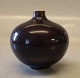 Kongelig Dansk Stentøj Miniature  21395 Kgl. Vase  7.5 x 7.5 cm August 1956 Nils Thorsson