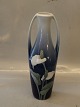 Kongelig Dansk 971-249 Kgl. Vase  med to hanke 31 cm hvid blomst præ 1923 maler  62