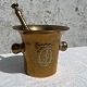 Brass mortar and pestle*DKK 500