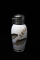 Sjælden Royal Copenhagen parfumeflaske i porcelæn med fiske motiv , sølv kant i bunden (stemplet)RC#193/88A.Før 1923.