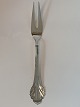 Kødgaffel I SølvProduceret 1955 årLængde 23 cm.
