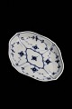Royal Copenhagen Musselmalet Riflet ovalt fad. RC#1/147. 1.sort. Før 1923...