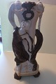Bisquit vase delvis med elefant-figurSmukt dekoreret i smukke farverFra ca. 1920God stand