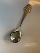 Serveringsske / Kartoffelske i SølvLængde ca 22,7 cm Stemplet  år 1947 Johannes Siggaard