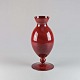 Opal rød vaseglasHøjde 25 cm
