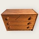 Teak chest of drawersDKK 450
