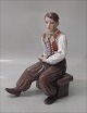 Dahl Jensen figur 1300 Amager dreng med pibe 23,5 cm
