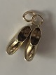 A pair of Clogs Charms / Pendants in 14 caratHeight 25.09 mm