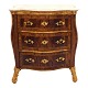 18th century marble top walnut commode. Denmark circa 1760. H: 93cm. Top: 83x48cm