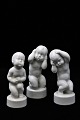 B&G - Svend Lindhart figurere i hvid porcelæn.Hovedpine , mavepine og ørepine...