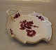 8002-427 Bladformet asiet, medium 23,5 x 19 cm Purpur Blomst  Kongelig Dansk Porcelæn Flettet med guldkant