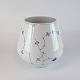 RC vase582Musselmalet riflet