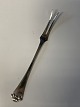 Pålægsgaffel Åkande Dansk sølvbestikHans Hansen SølvLængde 14,2 cm.