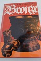 BronzeAltes gerat aus bronze, messing und kupferA.J.G. VersterFackelträger-verlag Schmidt-Küster GMBH1966Sideantal: 94