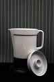 Royal Copenhagen - Aluminia Blåkant fajance kaffekande.RC# 2940.Designet af Grethe Meyer...