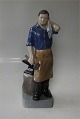 Kongelig Dansk Figur 4502 RC Smed 22,5 cmDesign J.M. Nissen