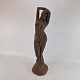 Kvindelig figurBrunt ler