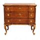 Nortgerman 18th century gilt and walnut veneered commode. Manufactured by Köster, Altona, circa 1770. H: 82cm. Platte: 88x47cm