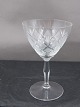 Wien Antik glas med knop på facetslebet stilk, fra Lyngby Glasværk. Rødvinsglas 13cm