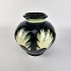 Danico vaseblå med lyse vifter13 cm
