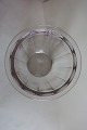 Antikt gele-/marmelade glasNyd den smukke form med kanter og smuk "krave"H: ca. 7cmB: ca 10cmFlot standSe også vore andre geleglas