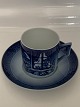 Royal Copenhagen Christmas cup year 2001Motif: The feeding board