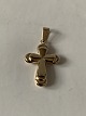 Cross pendant in 14 caratsGold stamp: 585 SHH. 29.28 X W. 15.09 mmThickness. 2.94 mm