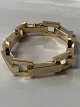 Block gold bracelet chiselled, with 3 rows in 14 carat gold, stamped JA 585, with box clasp.