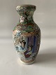 Tall Chinese lamp base in classic style.Height: 15 cm.