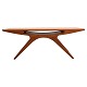 Johannes Andersen: Smilet. Sofabord i teak. Fremstår i pæn stand med original finér med små brugsspor. H: 49cm. Plade: 52x135cm