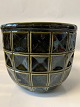 Retro large flower potHeight: 15.5 cm.Diameter: 18.3 cm.