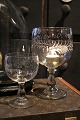STORT antikt fransk mundblæst Souvenir glas med skrift "Souvenir - 1888" og graveret bladranker.  H:20cm...
