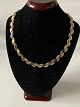 Elegant gold necklace in red and white gold 14 carat gold.Length: 45 cm.