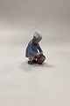 Dahl Jensen Figur af Pige med Skovl og Spand No. 1151