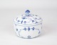 Sjælden Skål Med Låg - Nr. 1/240 - Porcelæn - Musselmalet Riflet - Arnold Krog - Royal Copenhagen