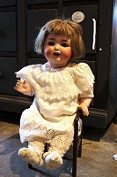 item no: Antik dukke