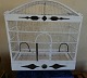 Large birdcage in white painted metal from the first half of the 1900s in good condition. 60x63x29cm