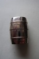 For the collector:Vintage lighterHas a form like a barrelRareH: 4cmIn a good condition