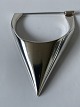 Georg Jensen sterling silver broochDimensions: H: 5.9 x W: 4.5 cm.