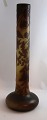 Lundin Antique präsentiert: Emile Gallé. Jugendstilvase. Höhe 44,5 cm. Produziert 1905-1908