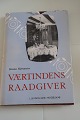 MADaf Ingeborg Suhr, forhenværende forstanderinde på den velkendte og berømte Suhrske HusholdningsskoleJul. Gjellerups Forlag, København  1953Sideantal: 552Dette eksemplar har ekstra omslag af brunt kunst-skind, samt bogmærke