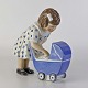 RC figur407Pige med dukkevogn15,5 cm