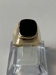 Gold ring with black onyx, 14 caratSize: 62.
