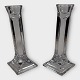 A set of glass candlesticks300 DKK