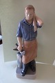 Royal Copenhagen (RC) figurSmedNr.: 4502Design.: J.M.Nissen1. SorteringH: 23cm