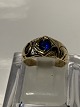 14 karat guld Damering med blå safir.Ring størrelse 44.