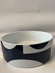 Stor Verner Panton skål med blå og hvide nuancer.Ø: 24 cm -H: 8,5 cm.