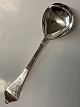 Antik Rococo, Sølv Kartoffelske (Rokoko)Længde 21 cm.