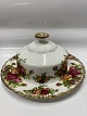 Country Rose, "Old Country Roses" Cheese BellHeight 7.5 cm.